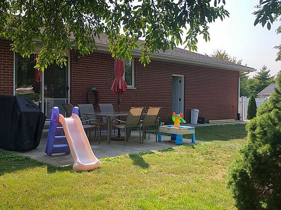 4th image of 1019 E Morine Dr