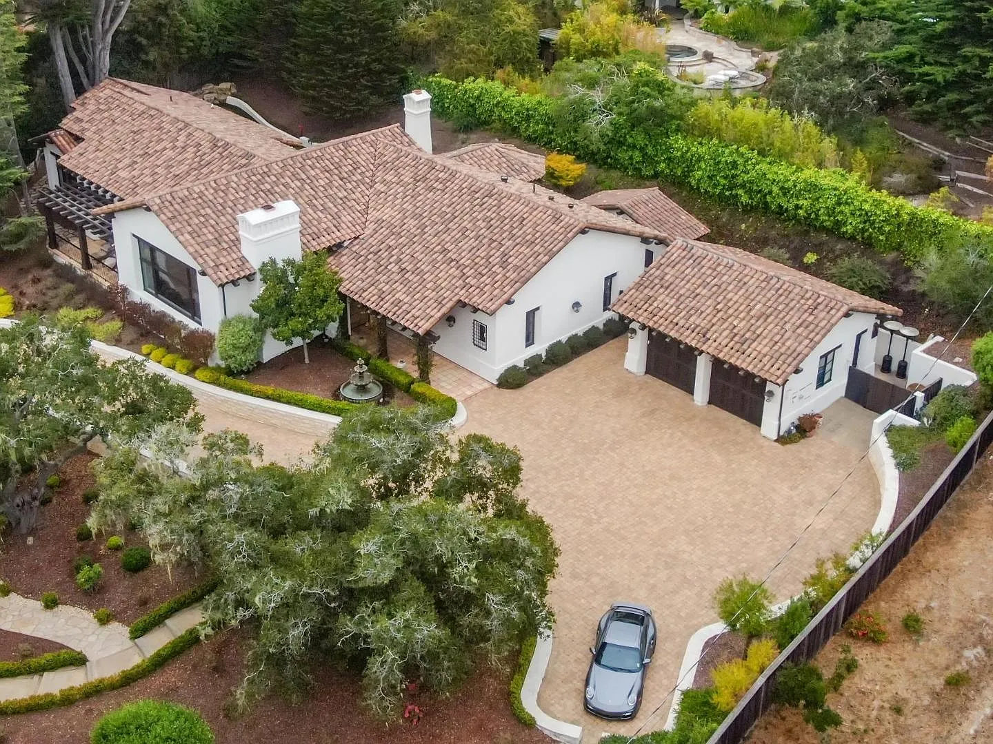 1425 Oleada Rd photo 1
