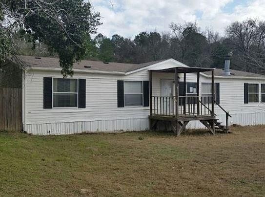 1st image of 16760 Lakeview Cir