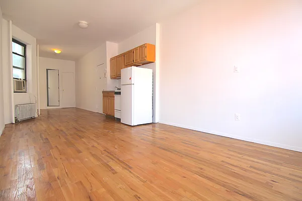 Rented by FirstService Realty (legacy) | media 11