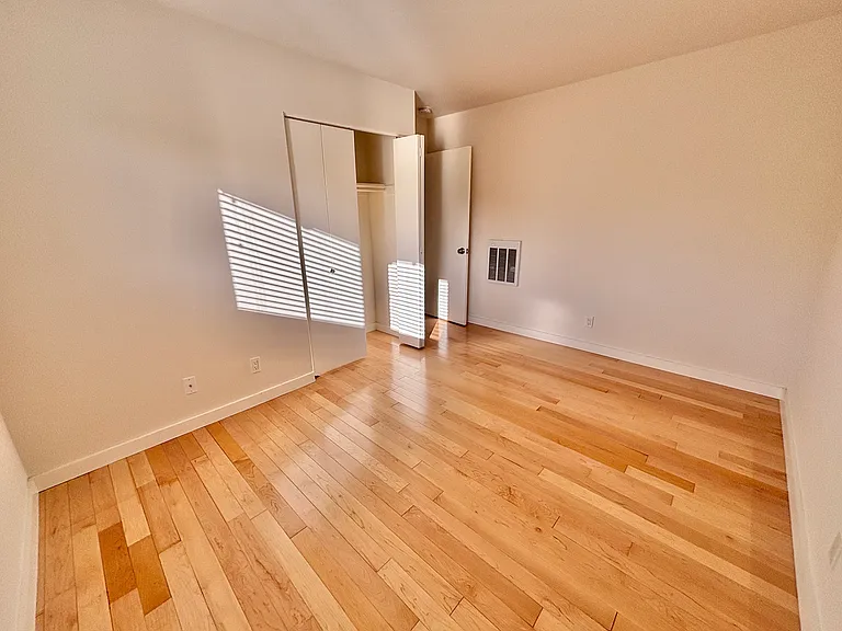 915 Castillo St #A — Photo 13