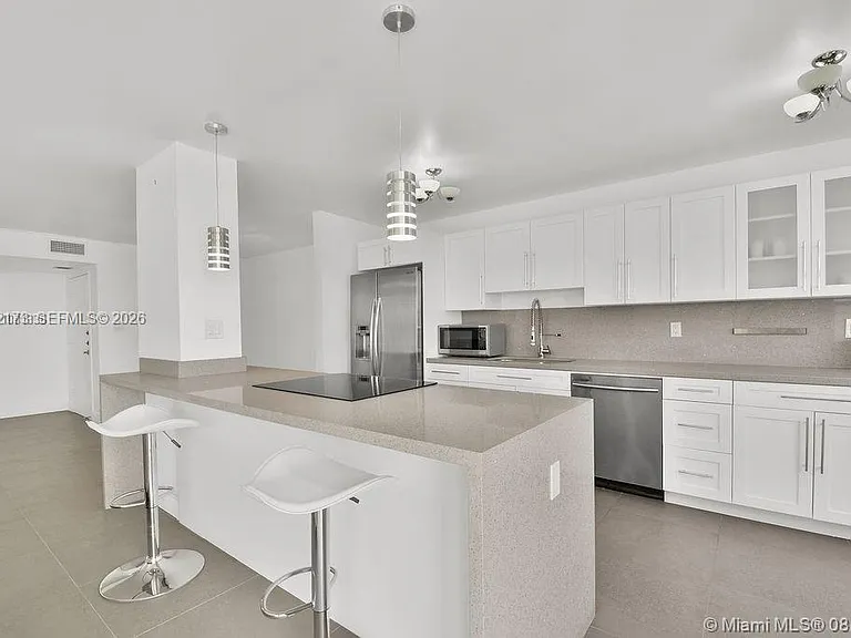18041 Biscayne Blvd #801 — Photo 38