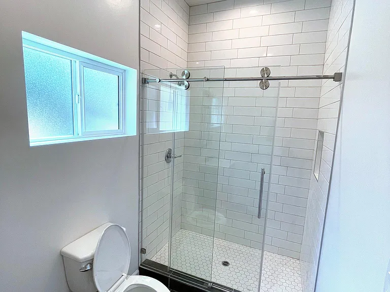 8045 Norwich Ave — Photo 13