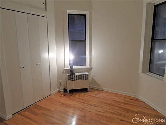 Rented by City Connections Realty | media 16