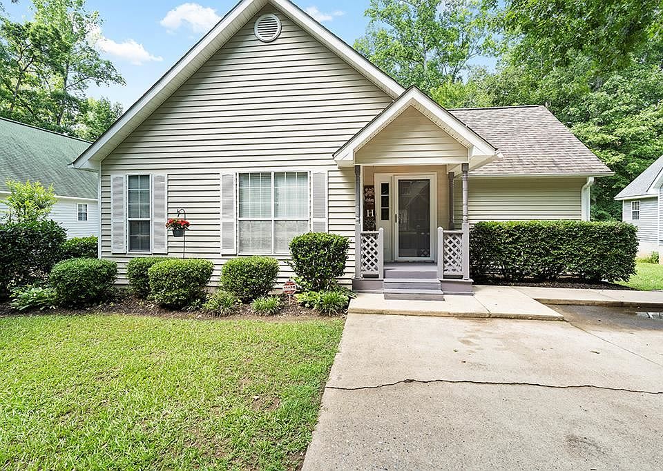 1st image of 110 Wood Creek Dr