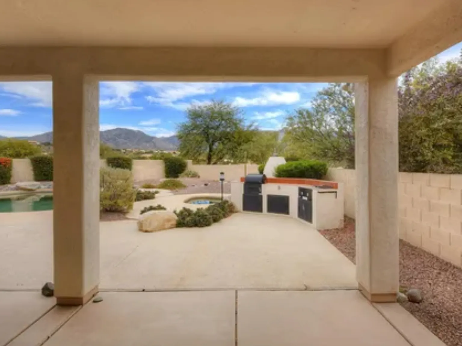 2 bed, 2867 sqft, $2,800 — Photo 3
