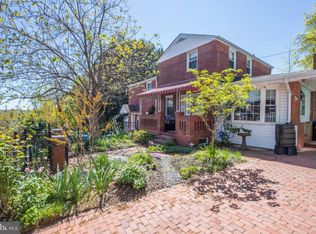 2454 S Monroe St, Arlington, VA 22206