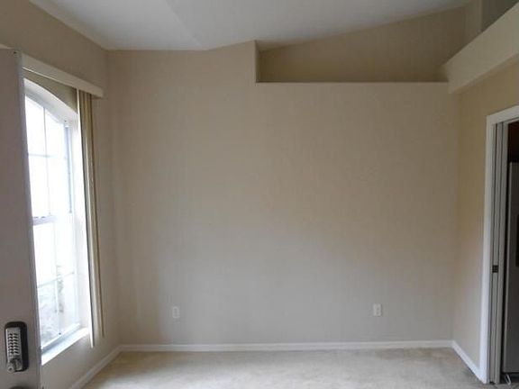 5th image of 2497 Hideaway Ln
