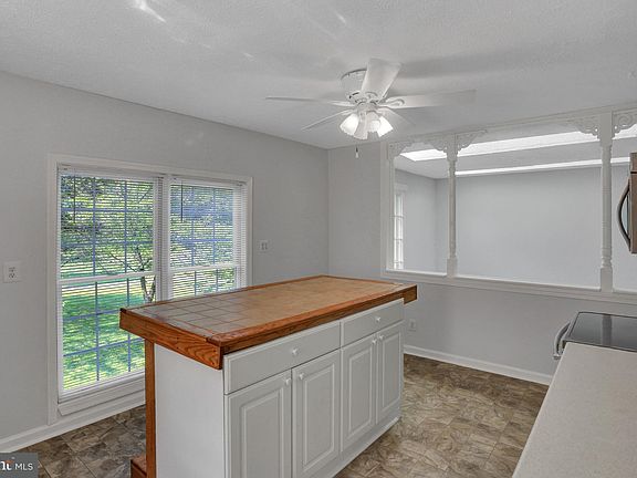 5th image of 89 Rivermist Ln