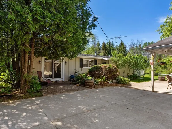3815 W Twin LANE, Two Rivers, WI 54241