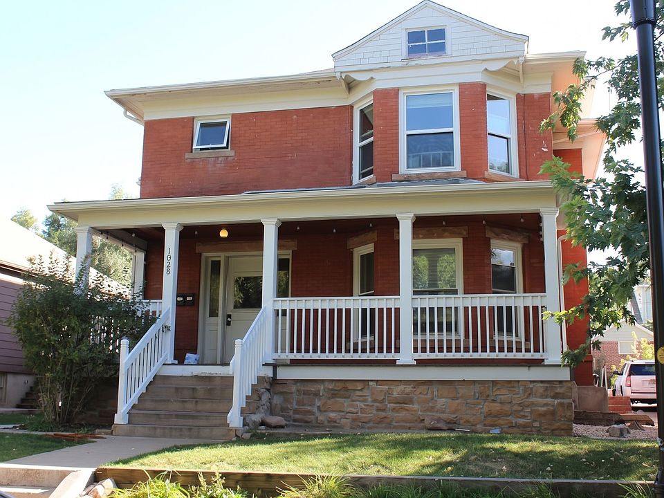 1st image of 1028 Pleasant St APT 3