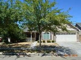 406 E Gibson Ave, Reedley, CA 93654