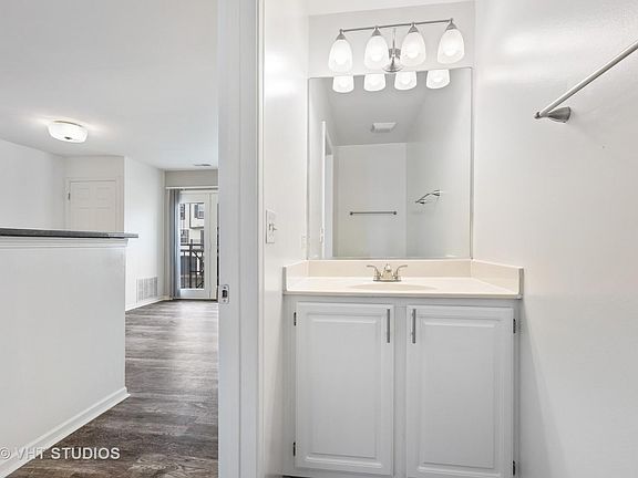 5th image of 389 Mendelssohn Ct #389