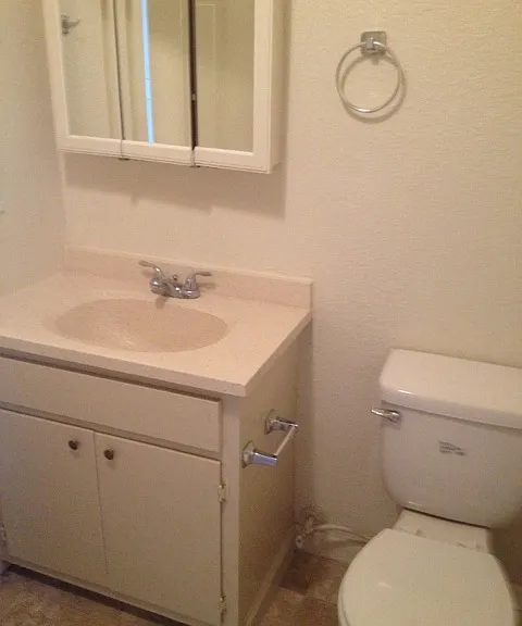 839 Iowa Ave #2 — Photo 14