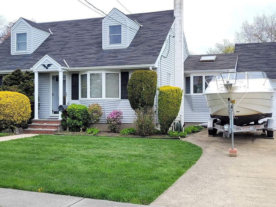 1st image of 69 S Crescent Drive