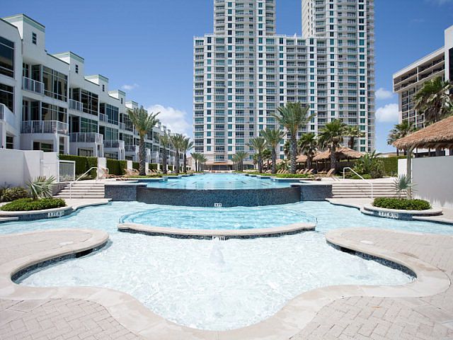 1st image of 310A Padre Blvd