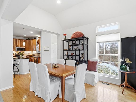 4th image of 4935 Tempe Rd