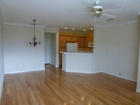 706 Esplanade Cir, Folsom, CA 95630