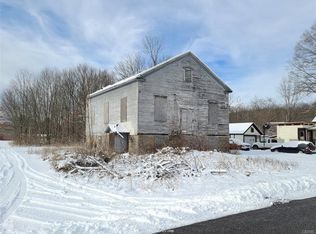 7583 W Lake St, Blossvale, NY 13308