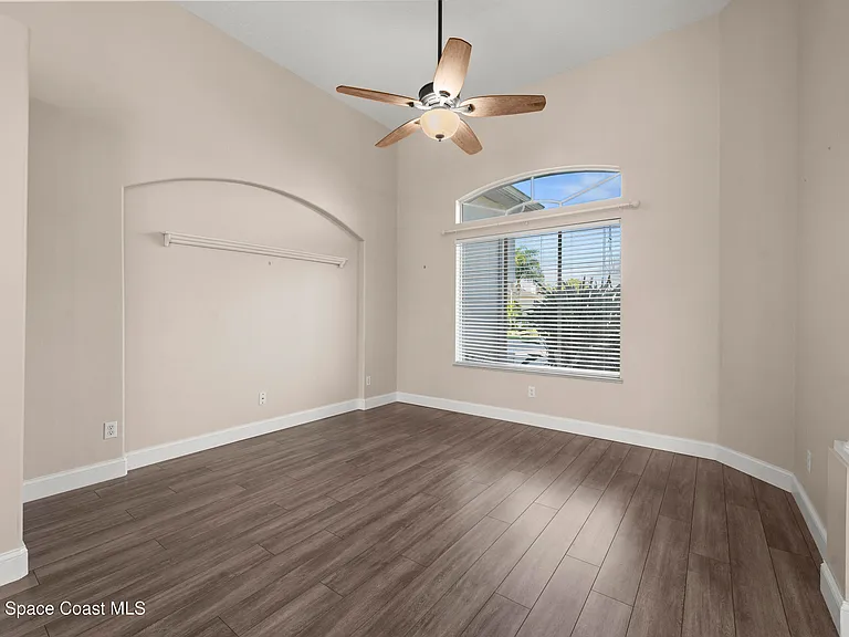 768 Harrier Ct — Photo 18