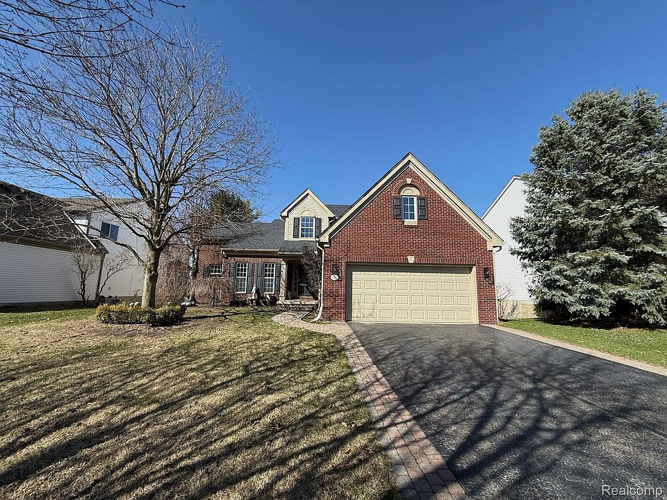 1st image of 270 Franklin Lake Cir