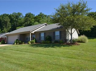 222 Brewer Dr, Borden, IN 47106