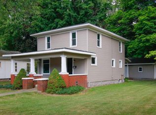 522 Maple St, Three Rivers, MI 49093