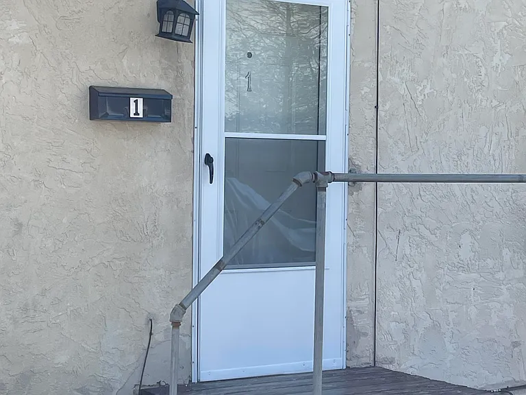 415 Dunlap St #1 — Photo 14