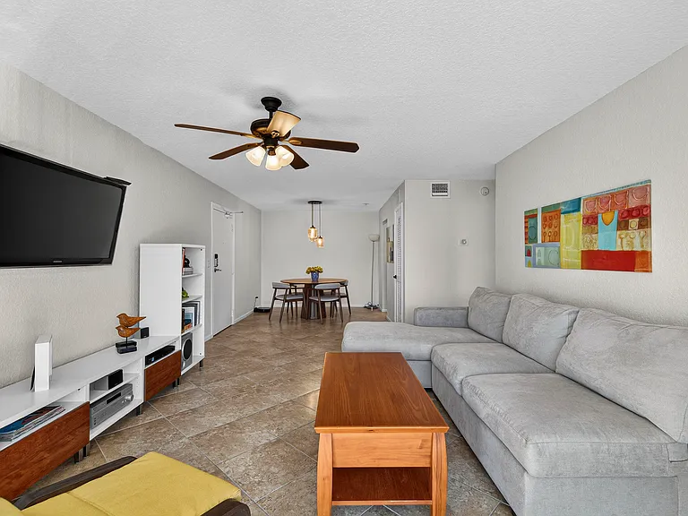6457 Bay Club Dr #4 — Photo 16