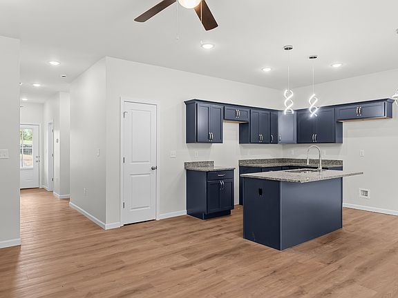 4th image of 921 Lacy Ct Lot 8