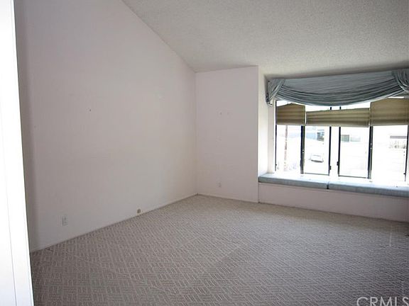 4th image of 504 S Catalina Ave #3