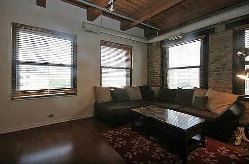 2nd image of 225 W Huron St APT 315
