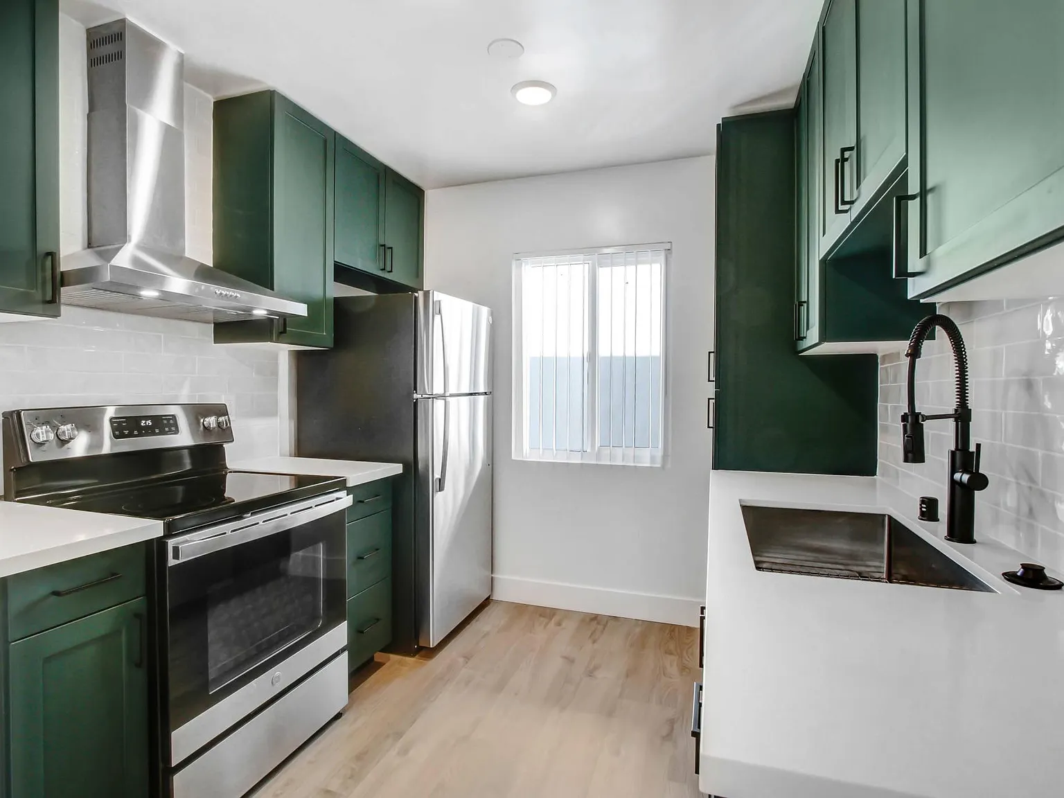 1333 N Martel — Photo 1