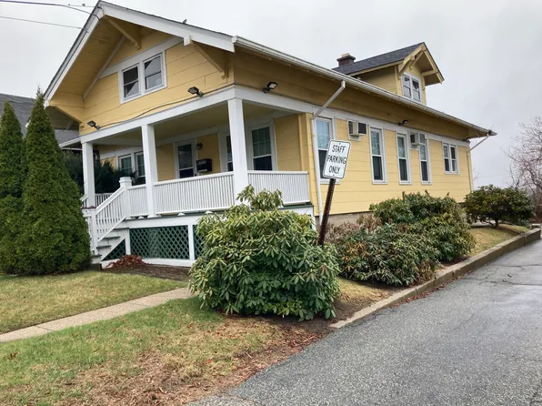 21 Chicago Avenue, Groton, CT 06340