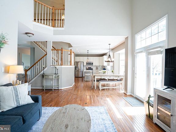 3rd image of 25316 Herring Creek Dr