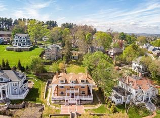 95 Commonwealth Ave, Newton, MA 02467