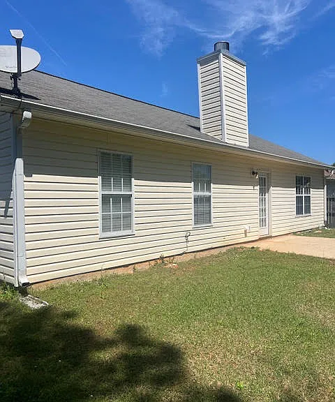 2192 Jefferson St — Photo 10