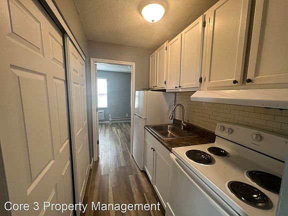 3rd image of 260 N Washington St #1