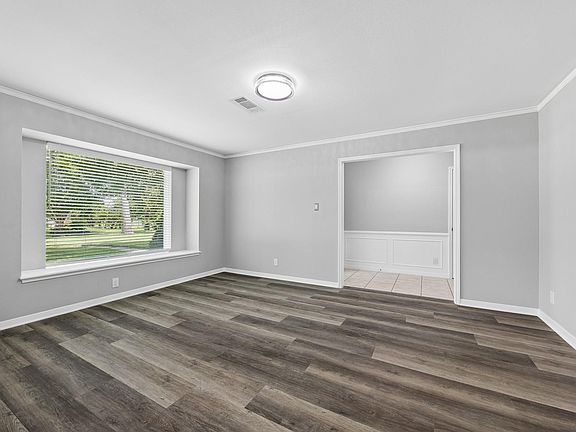 4th image of 2503 Moss Hill Dr