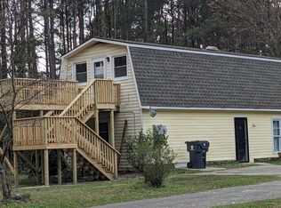 198 Jefferson Rd #1, Lake Waccamaw, NC 28450