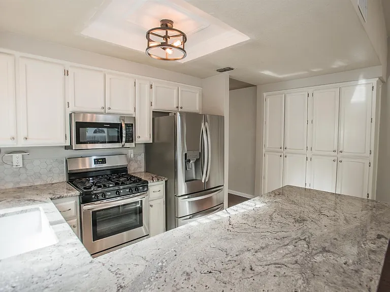 6511 Shasta Creek Way — Photo 11