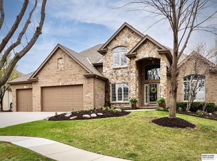 17102 Harney St, Omaha, NE 68118