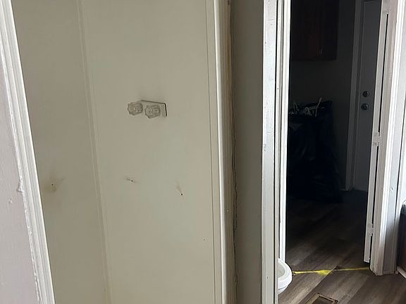 2nd image of 5498 Parkton Rd