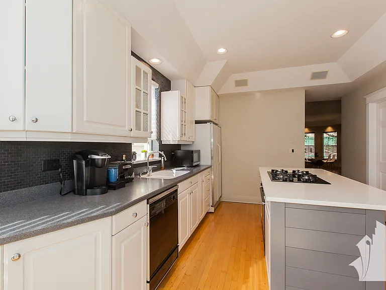 1625 W Hollywood Ave #1 — Photo 17