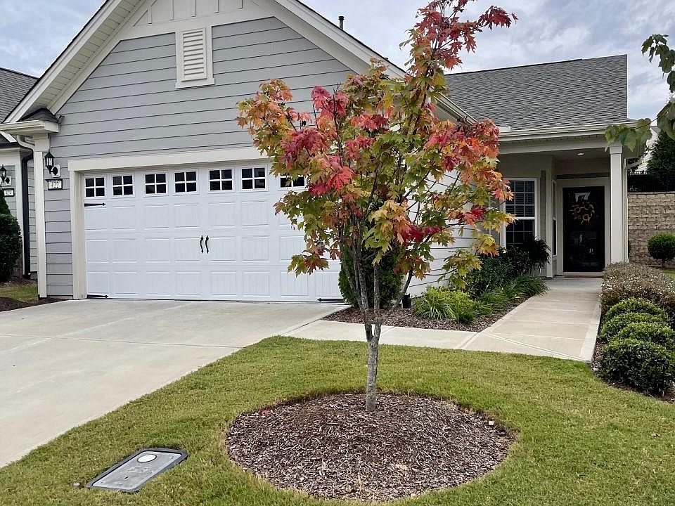 1st image of 422 Farintosh Valley Ln
