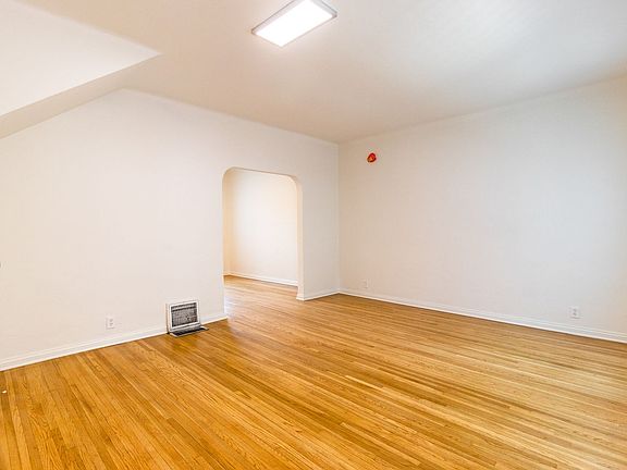 5th image of 6341 Templeton St APT C