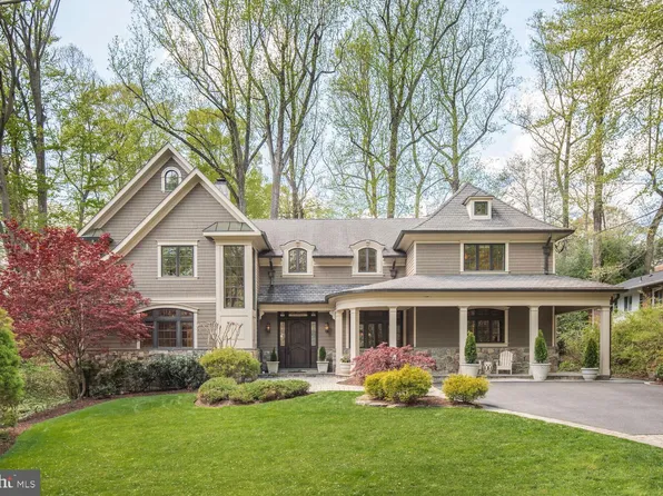 7100 Broxburn Dr, Bethesda, MD 20817