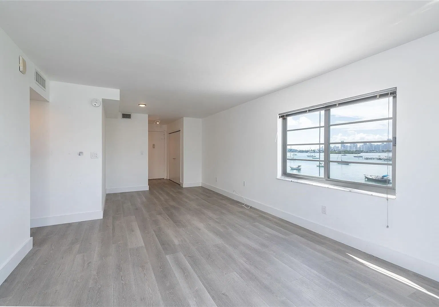 1 bed, 650 sqft, $2,750 — Photo 3
