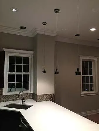 3056 N Leavitt St #2E — Photo 1