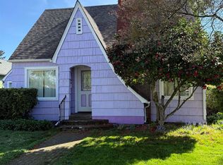 493 Park St, Lebanon, OR 97355